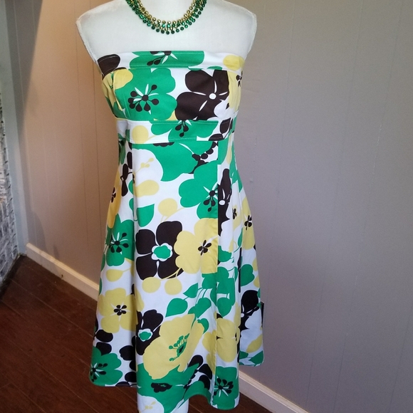 B smart Dresses & Skirts - Beautiful strapless multicolored floral dress